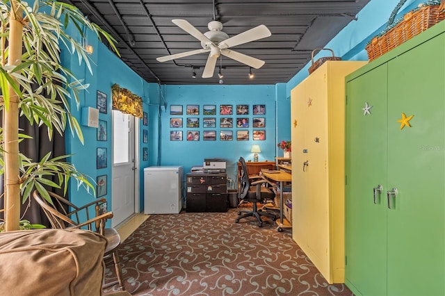2050 N Pointe Alexis Dr, Tarpon Springs, FL 34689 - office space with ceiling fan