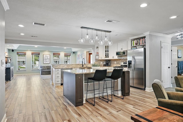 1361 46th Ave NE, Saint Petersburg, FL 33703 - photo 4