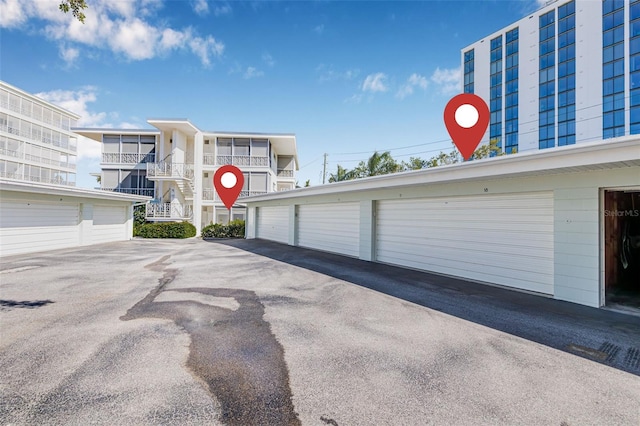 615 10th Ave NE Unit 1, Saint Petersburg, FL 33701 - view of garage