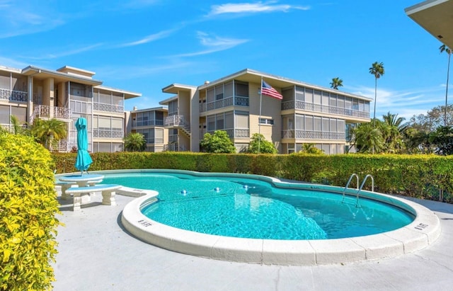 615 10th Ave NE Unit 1, Saint Petersburg, FL 33701 - view of swimming pool