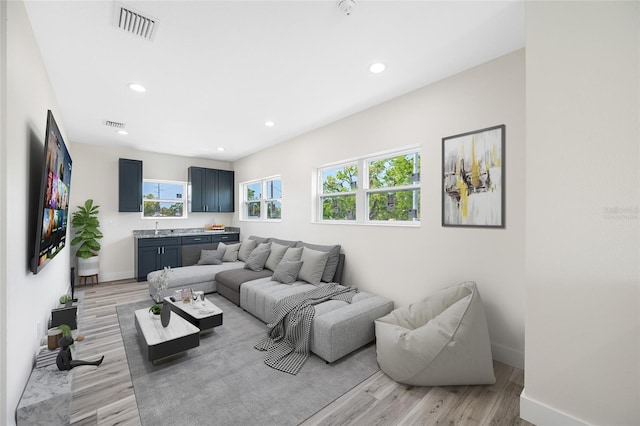 1030 11th Ave S, Saint Petersburg, FL 33705 - photo 47