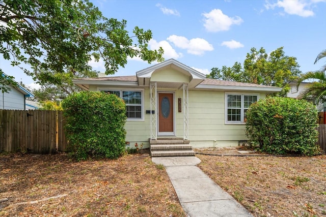 2585 9th Ave N, Saint Petersburg, FL 33713 - view of front facade featuring fence and entry steps