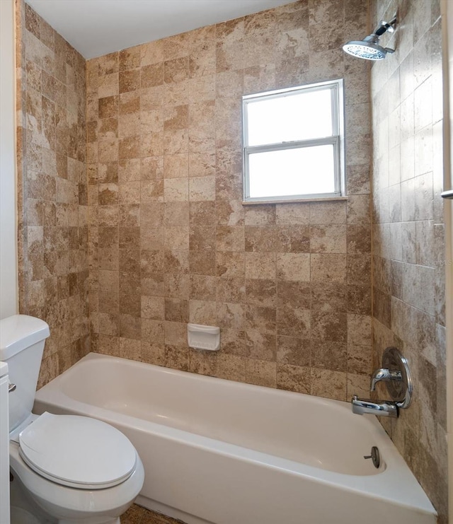 2585 9th Ave N, Saint Petersburg, FL 33713 - bathroom with toilet and shower / washtub combination