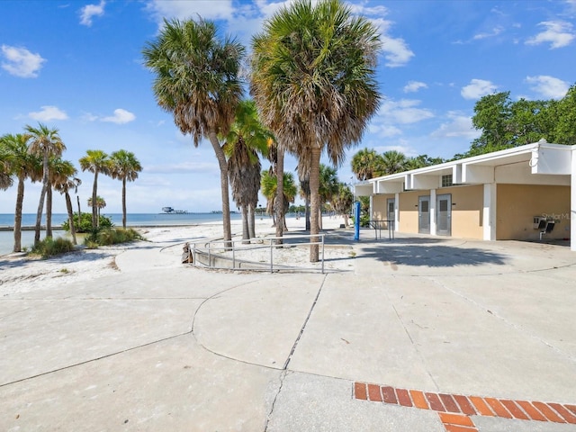 1666 N Dakota Ave NE, Saint Petersburg, FL 33703 - view of property's community featuring a water view and a beach view