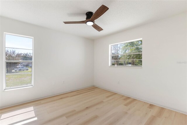 2449 Running Oak Ct, Spring Hill, FL 34608 - photo 35