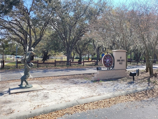 view of surrounding community