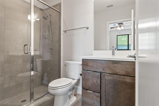 907 Arlington Ave N, Saint Petersburg, FL 33705 - full bath featuring a stall shower, ceiling fan, and visible vents