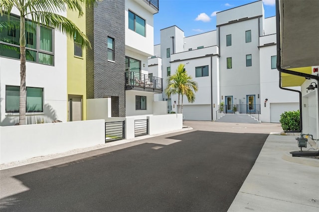 907 Arlington Ave N, Saint Petersburg, FL 33705 - view of road featuring aphalt driveway and a residential view