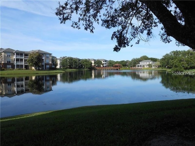 4107 Chatham Oak Ct Unit 326, Tampa, FL 33624 - photo 2