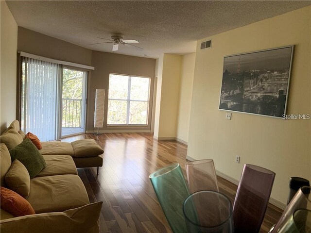 4107 Chatham Oak Ct Unit 326, Tampa, FL 33624 - photo 4