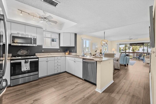 911 Harbour House Dr, Indian Rocks Beach, FL 33785 - photo 4