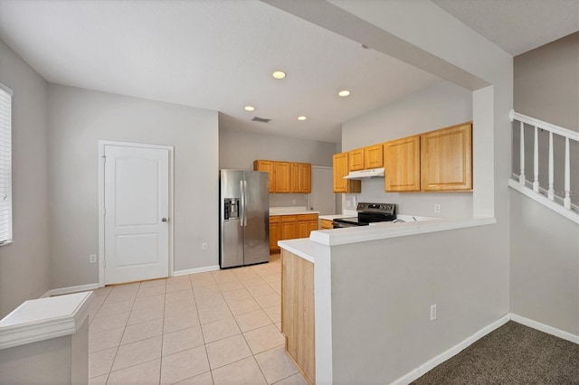 kitchen with stainless steel appliances, under cabinet range hood, light countertops, baseboards, and recessed lighting