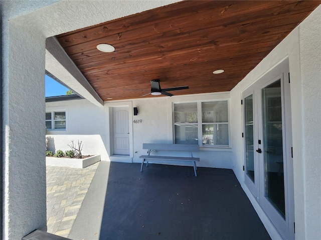4619 Helena St NE, Saint Petersburg, FL 33703 - view of patio featuring ceiling fan
