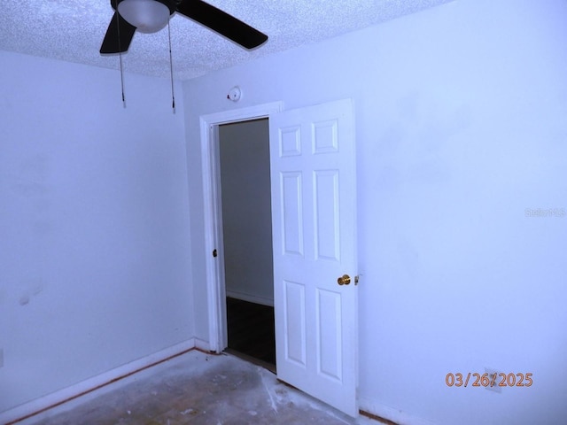 851 Easy St, Brooksville, FL 34601 - unfurnished room featuring concrete floors, a textured ceiling, and a ceiling fan