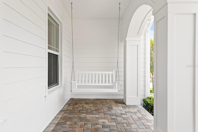 47 Martinique Ave, Tampa, FL 33606 - exterior space with a porch