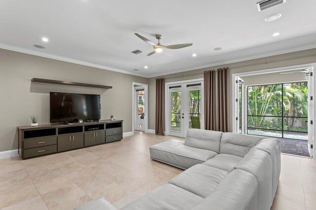 47 Martinique Ave, Tampa, FL 33606 - living area with baseboards, ceiling fan, visible vents, and ornamental molding