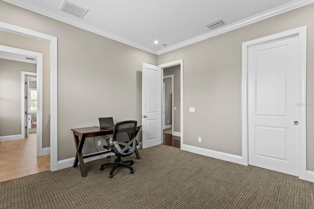 47 Martinique Ave, Tampa, FL 33606 - office featuring baseboards, carpet floors, ornamental molding, and visible vents