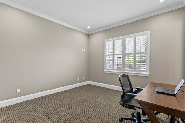 47 Martinique Ave, Tampa, FL 33606 - home office featuring carpet floors, crown molding, baseboards, and recessed lighting