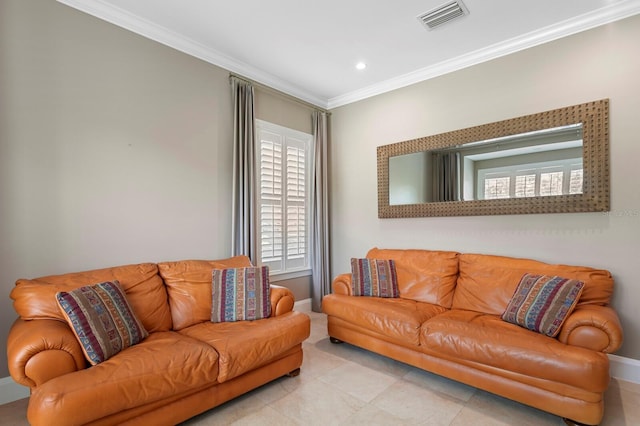 47 Martinique Ave, Tampa, FL 33606 - living area with baseboards, visible vents, crown molding, and recessed lighting