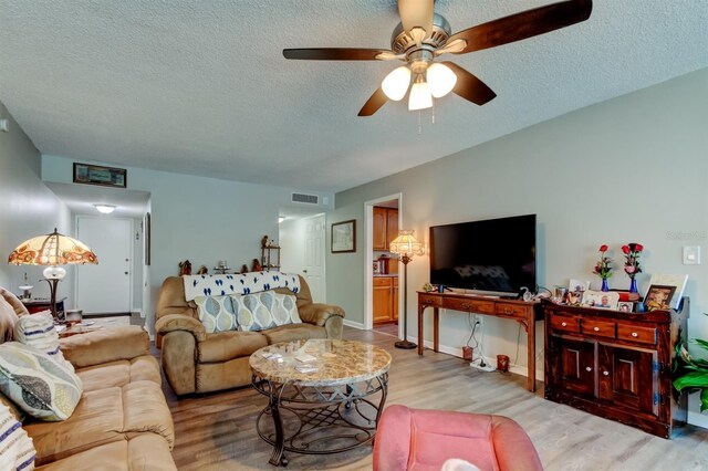 225 Country Club Dr Unit 1104, Largo, FL 33771 - photo 9
