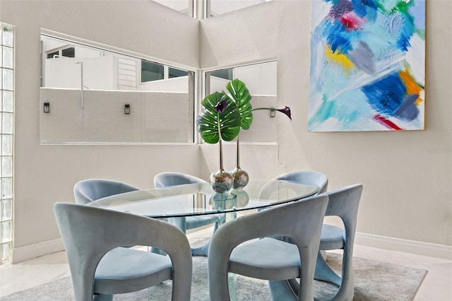 4522 W N B St, Tampa, FL 33609 - dining area with baseboards