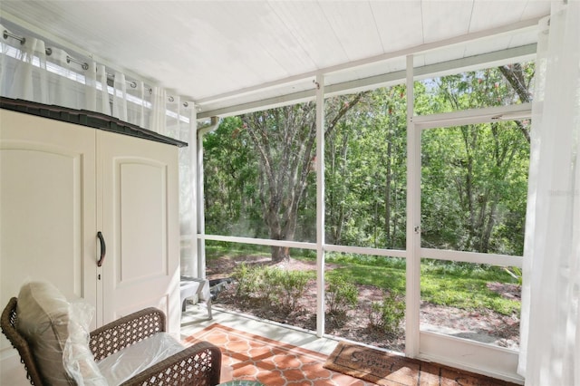 18187 Paradise Point Dr, Tampa, FL 33647 - sunroom featuring plenty of natural light