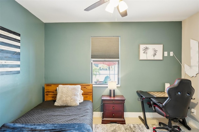 bedroom featuring ceiling fan