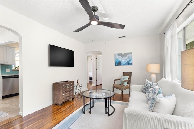 747 39th Ave NE, Saint Petersburg, FL 33703 - photo 6