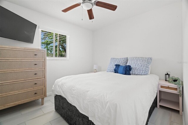 bedroom featuring a ceiling fan