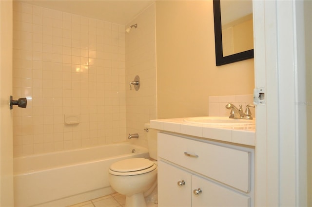 3358 Mermoor Dr Unit 2106, Palm Harbor, FL 34685 - bathroom featuring vanity, toilet, tile patterned flooring, and washtub / shower combination