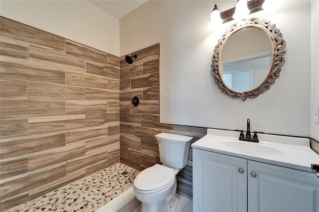 14807 Capps Estates Ln, Wimauma, FL 33598 - full bath featuring tiled shower, vanity, and tile patterned floors