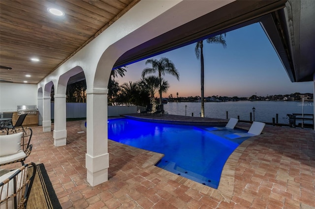 9807 Bay Island Dr, Tampa, FL 33615 - photo 2