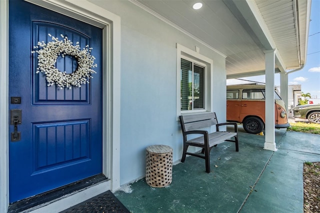 2808 W Lake Ave, Tampa, FL 33607 - property entrance featuring stucco siding