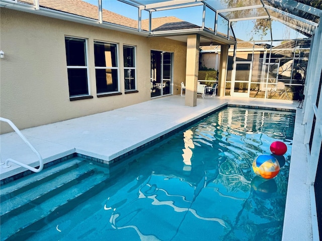 4942 Oldham St, Sarasota, FL 34238 - swimming pool with a patio area and a lanai