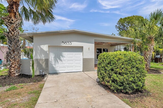 5833 Dartmouth Ave N, Saint Petersburg, FL 33710 - photo 2