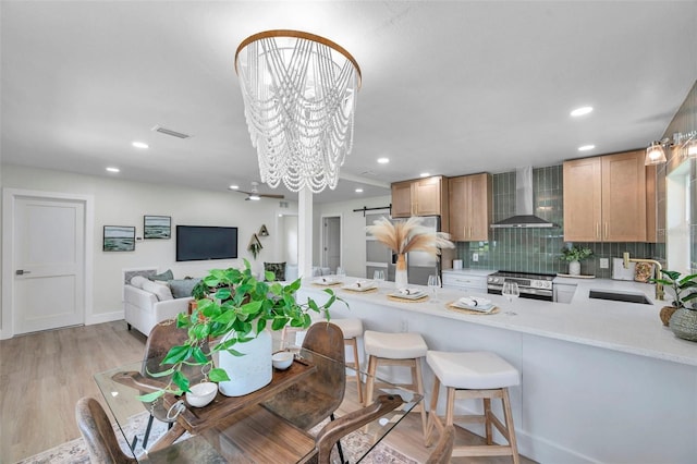 5833 Dartmouth Ave N, Saint Petersburg, FL 33710 - photo 13