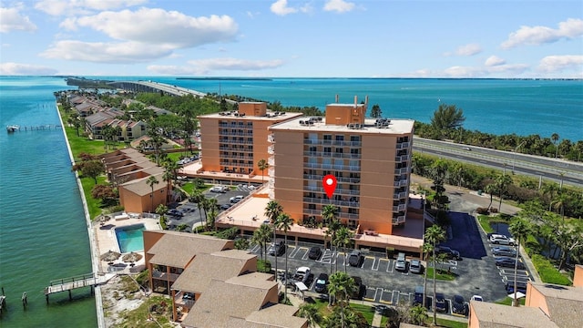 bird's eye view featuring a water view
