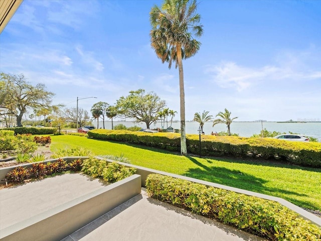 2087 Edgewater Dr Unit C, Clearwater, FL 33755 - view of property's community featuring a water view and a yard