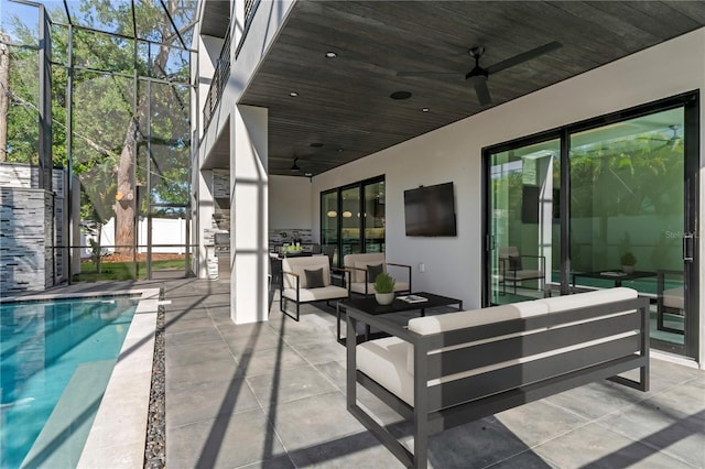 3604 W El Prado Blvd, Tampa, FL 33629 - view of patio with ceiling fan and an outdoor living space