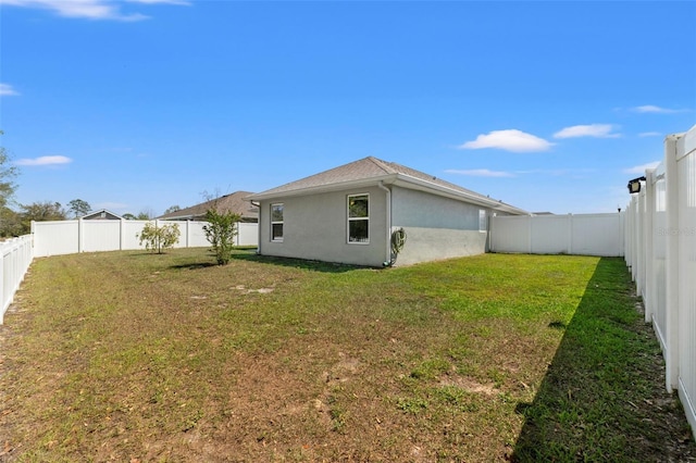 16302 Vine Cliff Ave, Hudson, FL 34667 - view of yard featuring a fenced backyard
