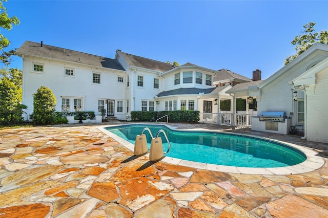 3313 W Mullen Ave, Tampa, FL 33609 - outdoor pool featuring fence and a patio area