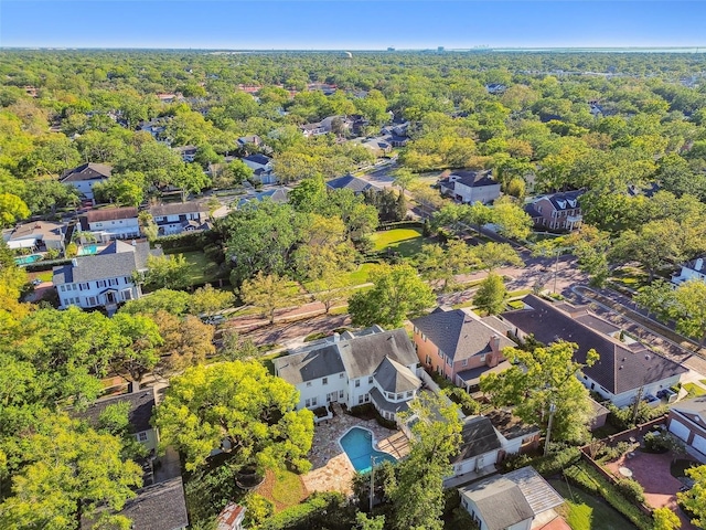 3313 W Mullen Ave, Tampa, FL 33609 - birds eye view of property featuring a residential view and a wooded view