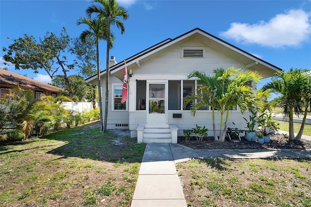 705 28th St N, Saint Petersburg, FL 33713 - bungalow-style house with crawl space and a front yard