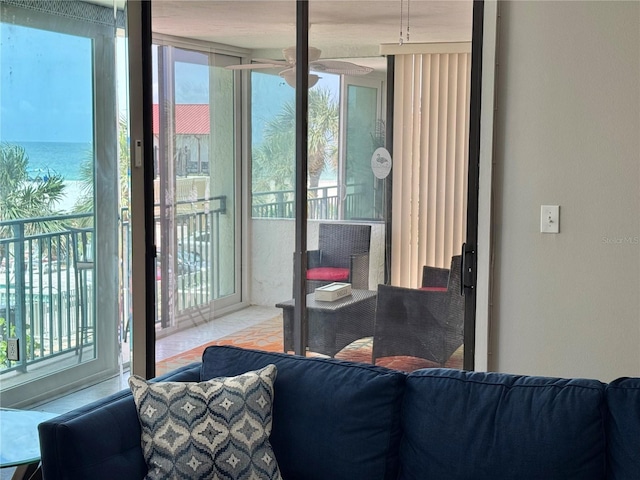 1390 Gulf Blvd Unit 104, Clearwater, FL 33767 - living room with ceiling fan
