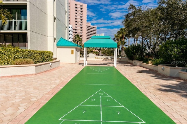 1390 Gulf Blvd Unit 104, Clearwater, FL 33767 - view of community with shuffleboard