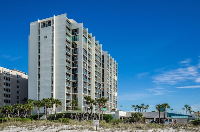 1390 Gulf Blvd Unit 104, Clearwater, FL 33767 - view of apartment building / complex
