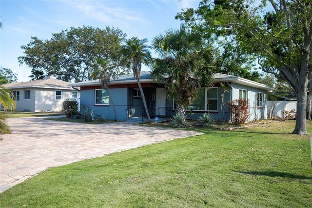 4824 Del Rio Way S, Gulfport, FL 33711