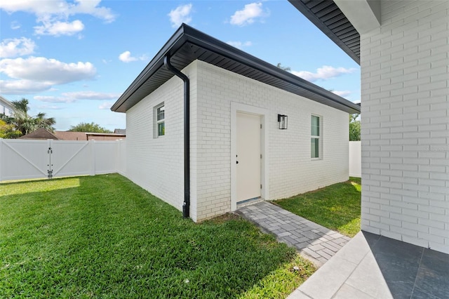 806 W Adalee St, Tampa, FL 33603 - view of outbuilding with a gate