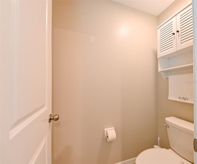6416 Cobble Bliss St, Zephyrhills, FL 33541 - bathroom featuring toilet
