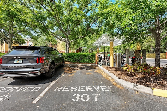 4207 S Dale Mabry Hwy Unit 3302, Tampa, FL 33611 - view of uncovered parking lot